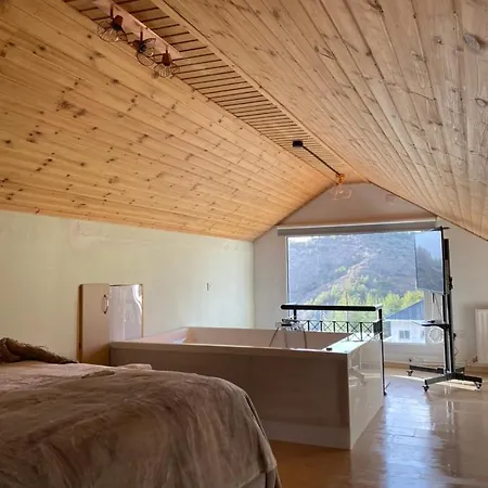 Lejlighed Aprosmeno Jacuzzi House 2