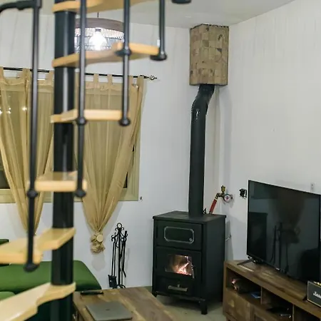 Lägenhet Aprosmeno Jacuzzi House 2 Agros