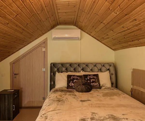 Aprosmeno Jacuzzi House 2 Lägenhet